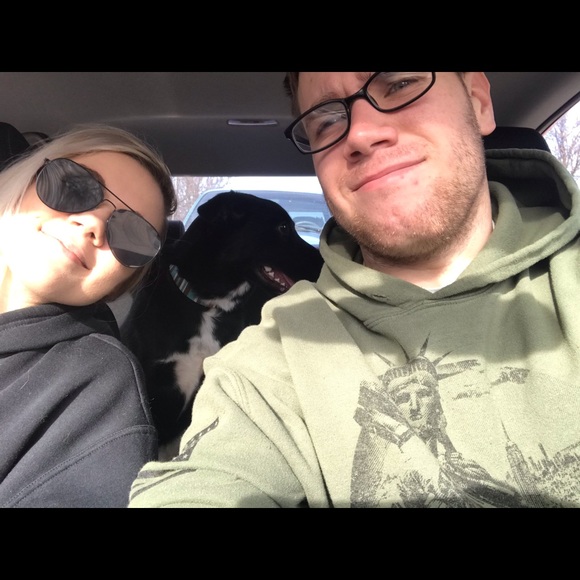 Welcome to my closet! - Picture 4 of 5